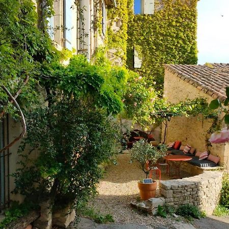 La Maison Pres De La Fontaine Saignon Exterior photo